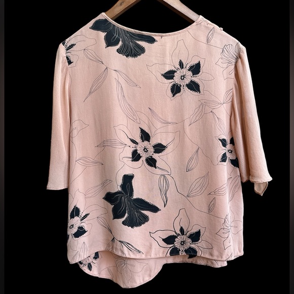 XIUNIANG Silk Blouse with flowy sleeves Size M/L - Picture 2 of 9